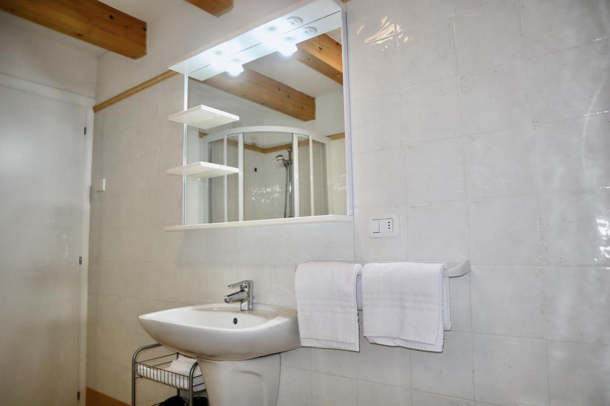 Windshouse Apartments Torbole Sul Garda Eksteriør bilde