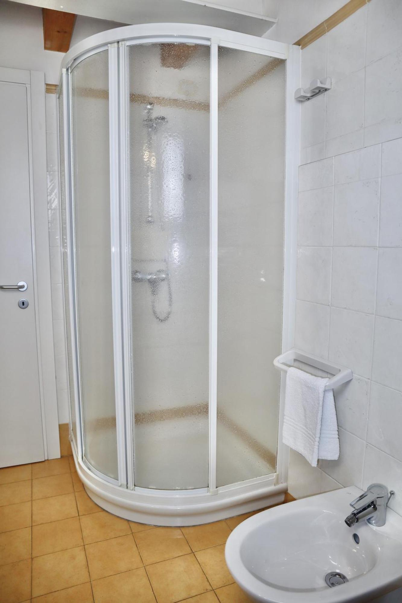 Windshouse Apartments Torbole Sul Garda Eksteriør bilde